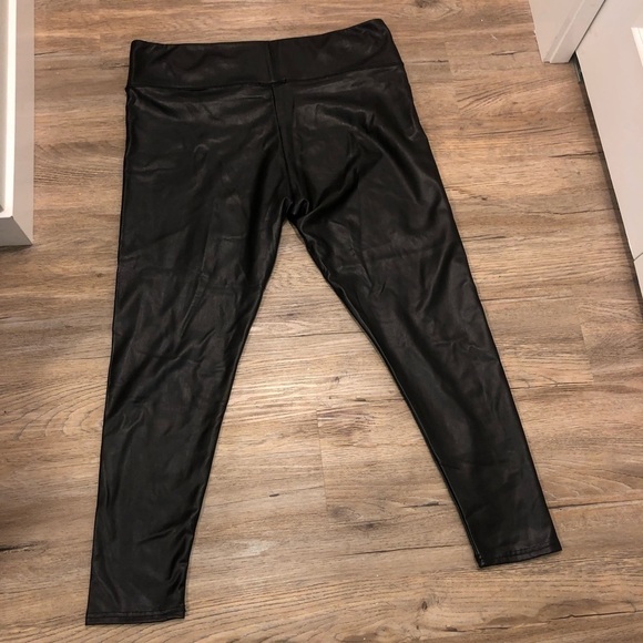 new 7 for All Mankind Faux Leather Legging Pants Size 2x - Picture 3 of 4